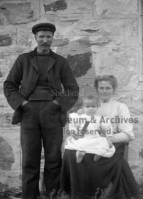 Family group of Lowrie and Lizzie Inkster