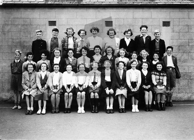 Central School 1953/54